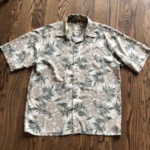 Men’s tropical Hawaiian style shirt, size L